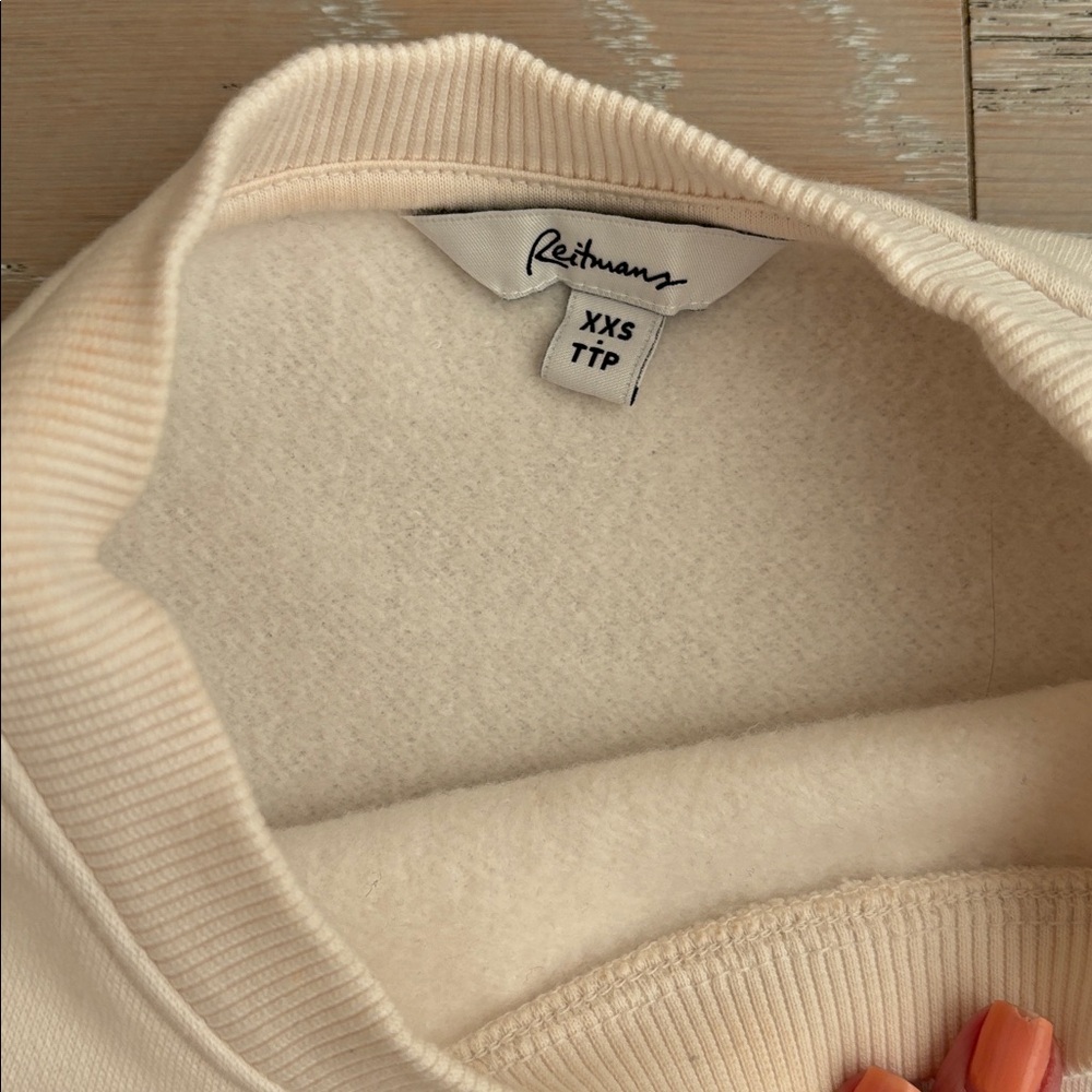 Reitmans cream line art flower sweater - Picture 3 of 4